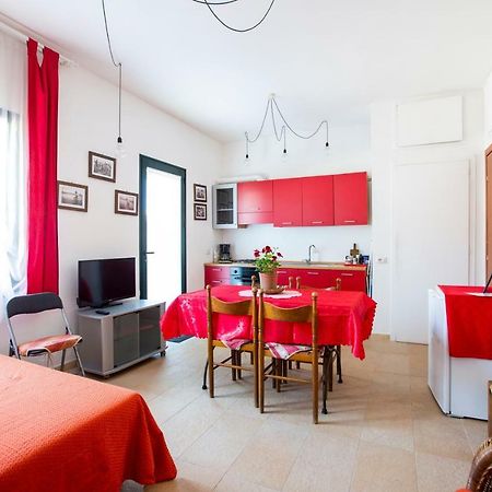 Red Flat Apartment Bari Sardo Exterior foto